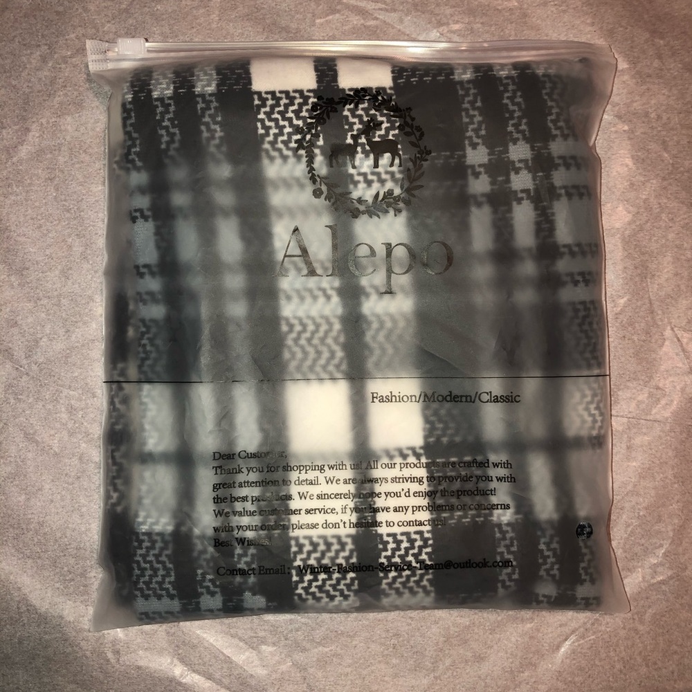 Alepo winter essential Scarf - Picture 8 of 8